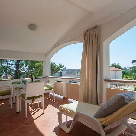 Luka Apartament *