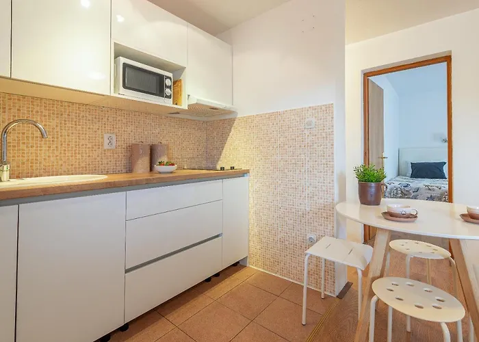 Luka Apartman
