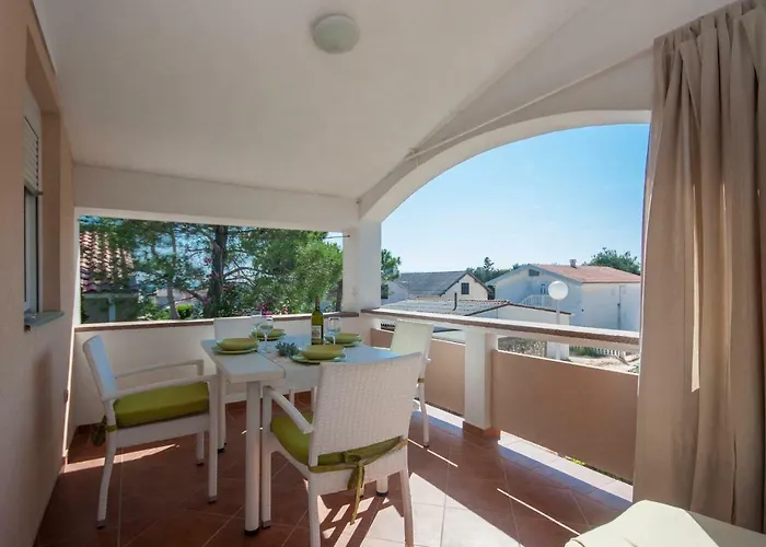 Luka 아파트 비르