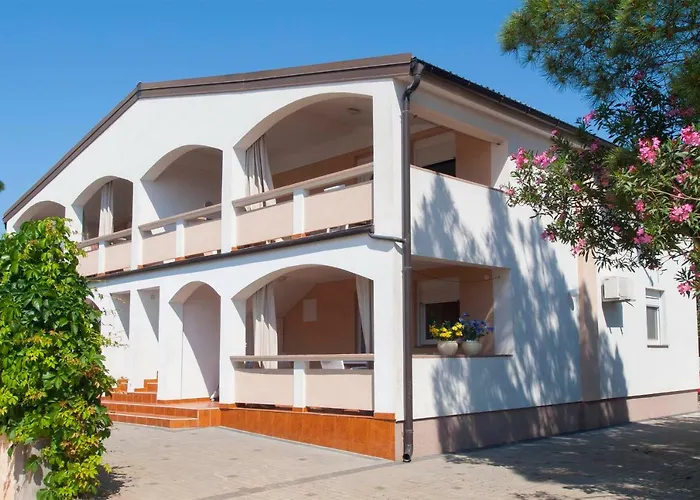 Luka Apartman Vir