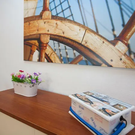 Luka Apartment *