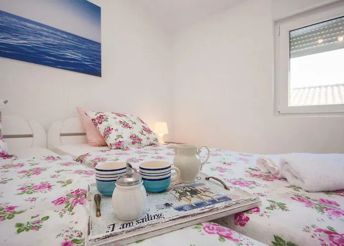 Apartamento Luka Vir